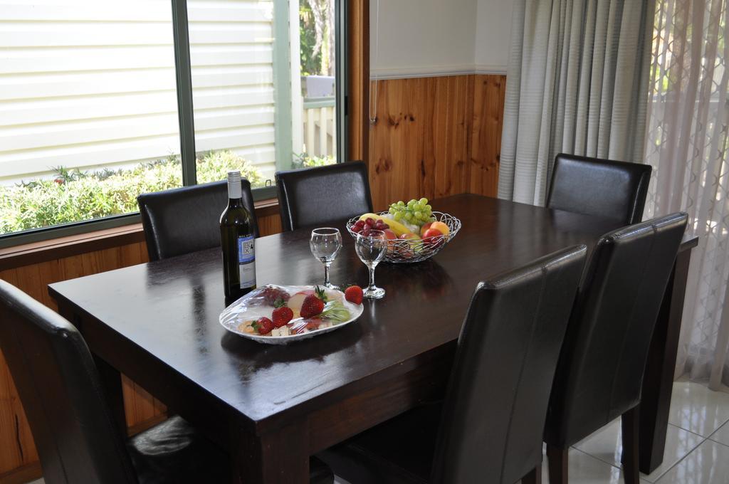 Kangerong Holiday Park Red Hill South Room photo