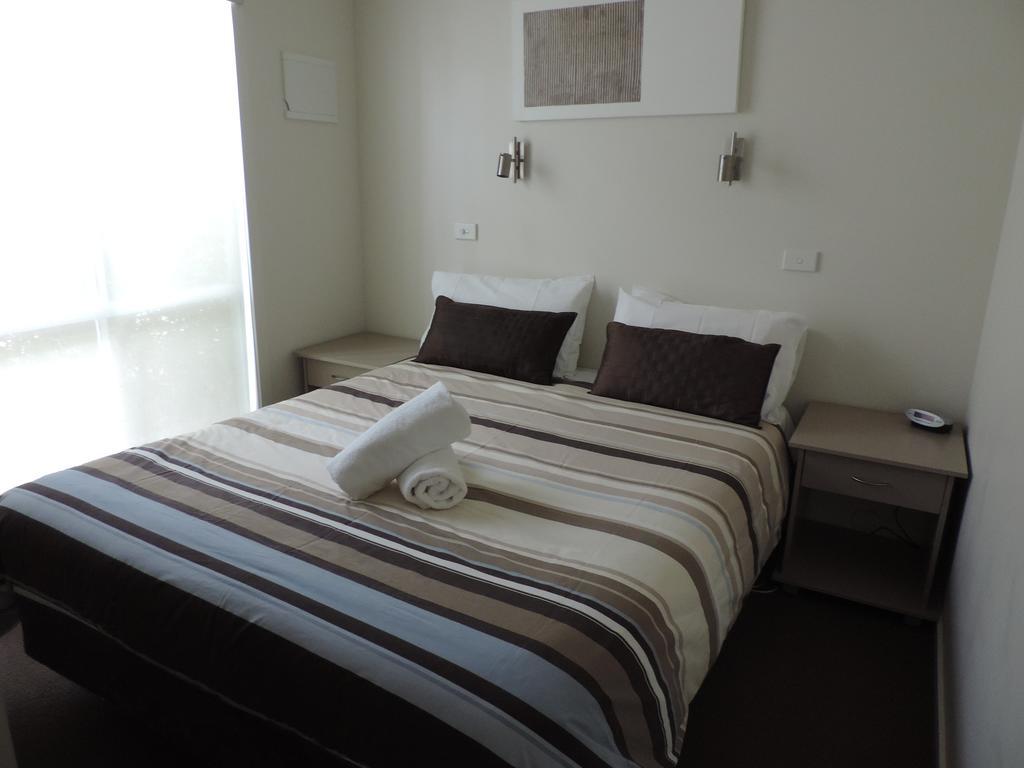 Kangerong Holiday Park Red Hill South Room photo